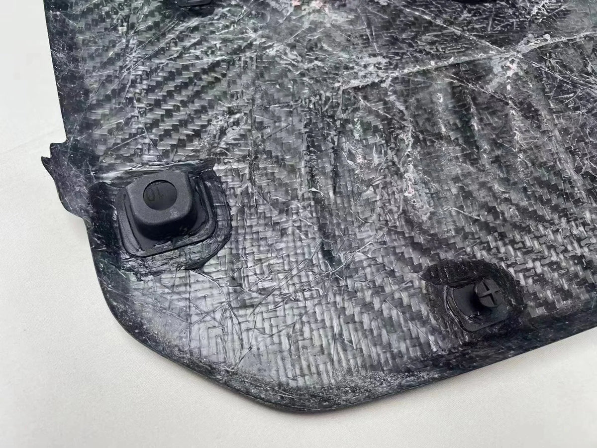 Dry carbon fiber B58 engine cover for BMW M340i, M440i, 540i and X5 - view 4